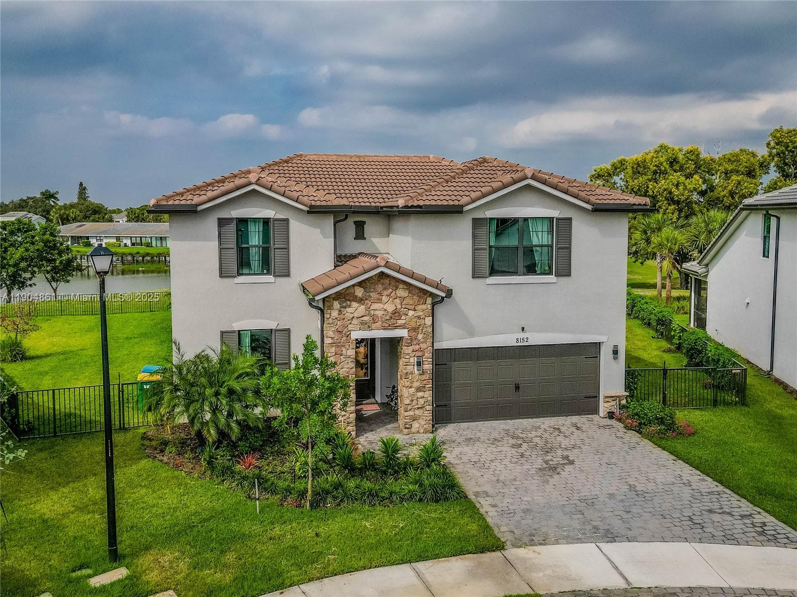 8152 NW 78th St, Tamarac, FL 33321 — zdjęcie 2