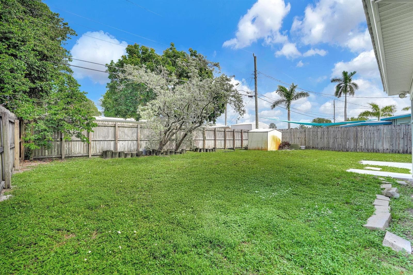 261 NE 45th Street, Oakland Park, FL 33334 — zdjęcie 4