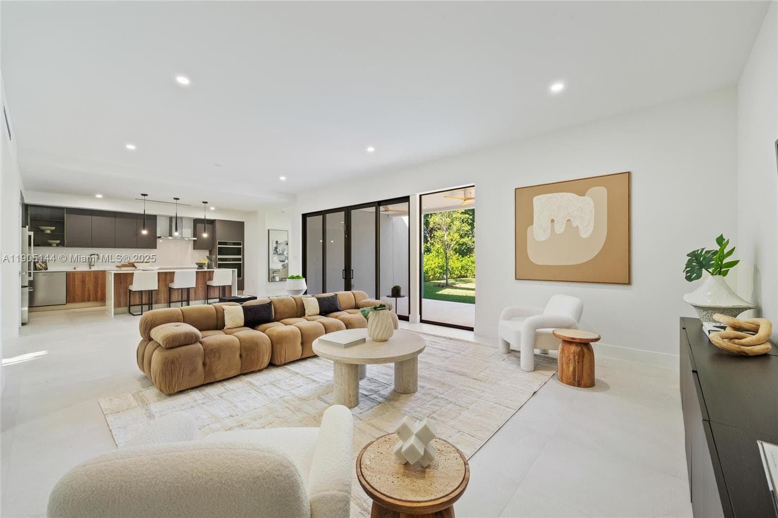 2127 SW 11th Ter, Miami, FL 33135 — zdjęcie 5