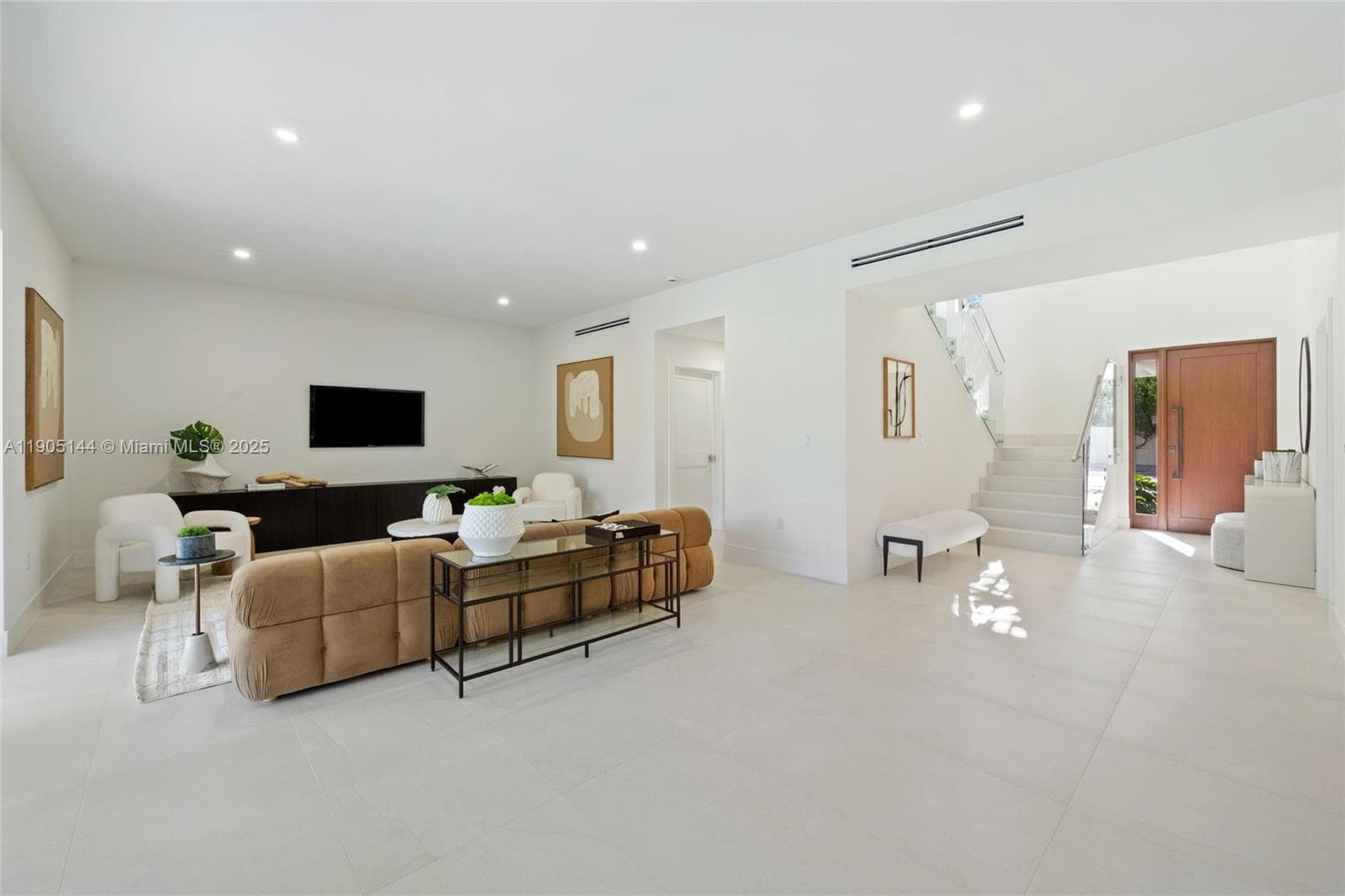 2127 SW 11th Ter, Miami, FL 33135 — zdjęcie 4