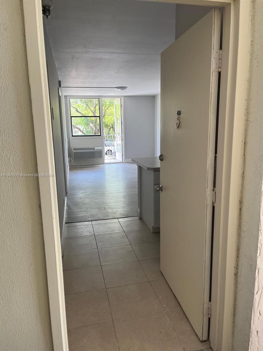 2701 Riverside Dr # 203-B, Coral Springs, FL 33065 — zdjęcie 2