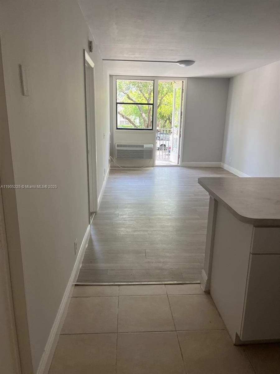 2701 Riverside Dr # 203-B, Coral Springs, FL 33065 — zdjęcie 4