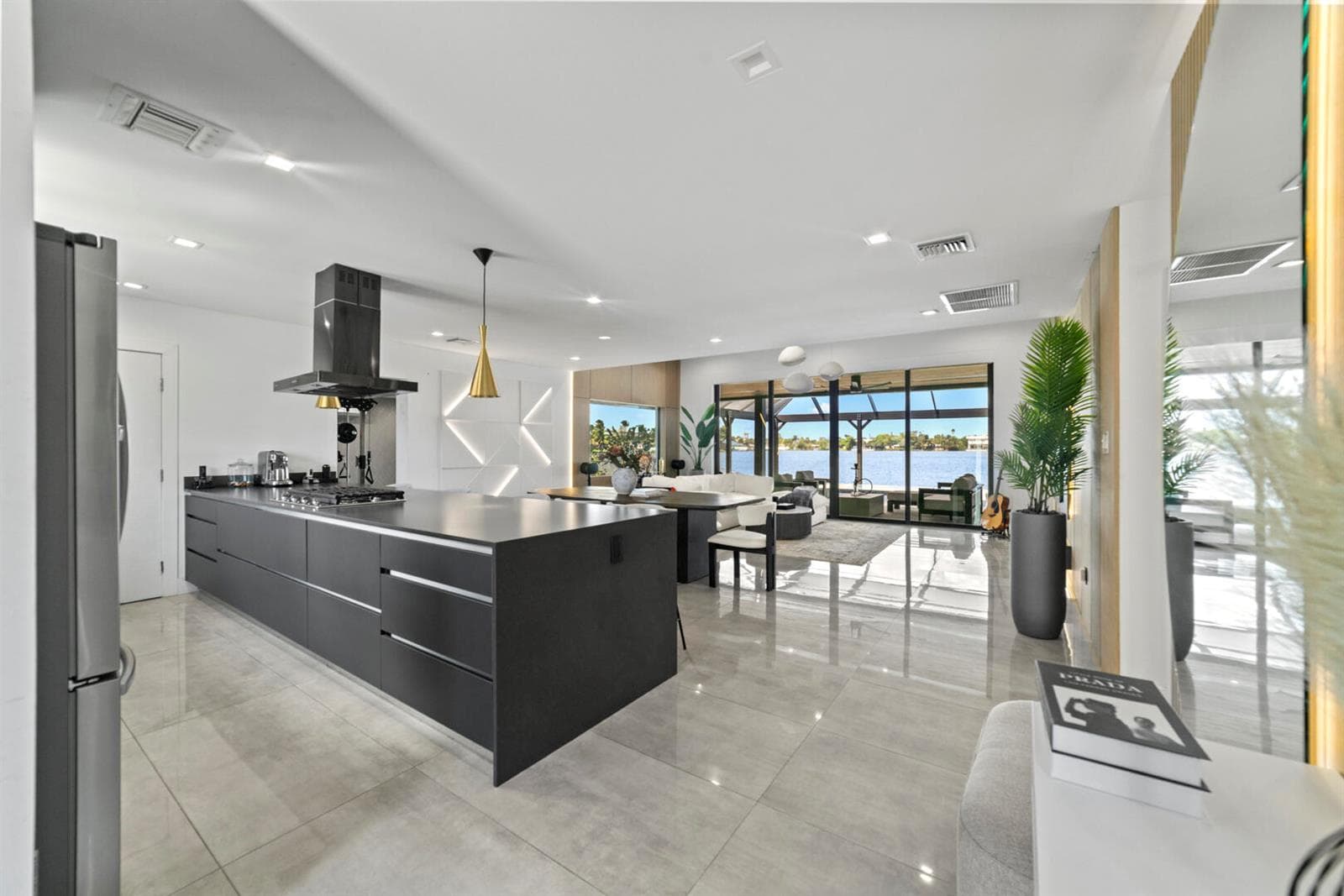 2511 NE 209th Terrace, Miami, FL 33180 — zdjęcie 5