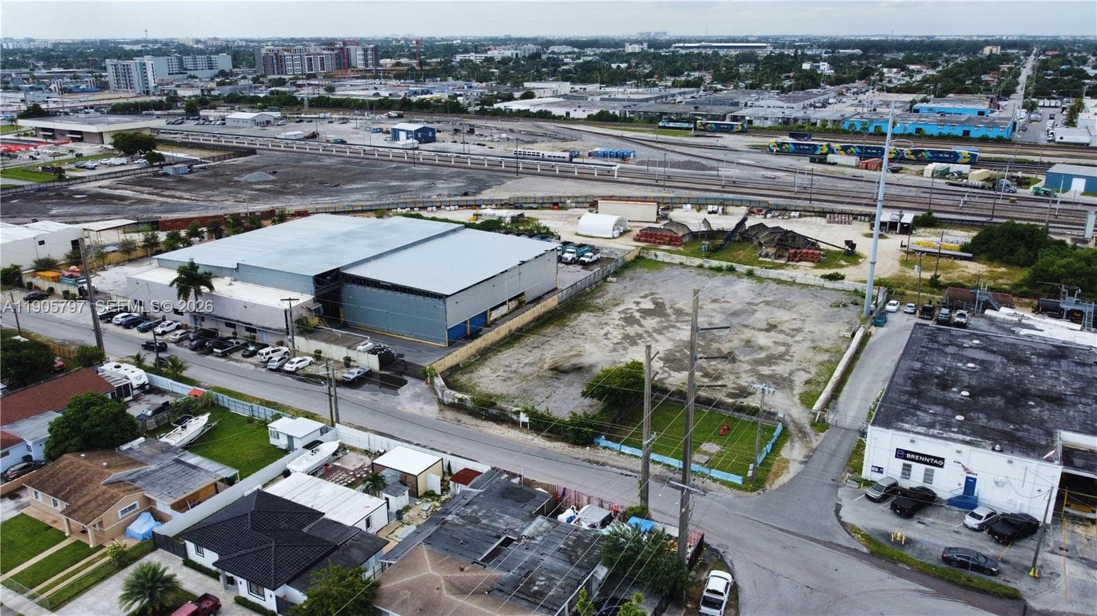 8650 NW 36 Ave, Miami, FL 33147 — zdjęcie 2