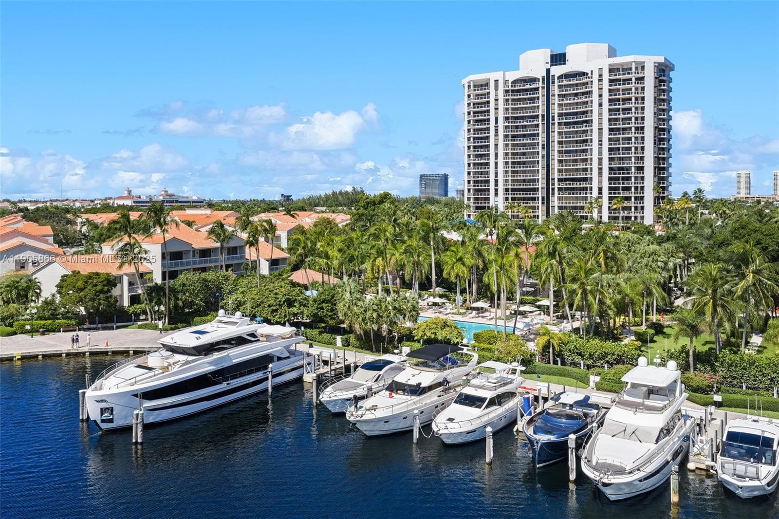 3598 Yacht Club Dr # 602, Aventura, FL 33180