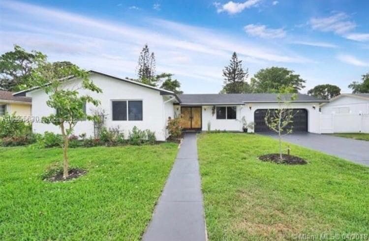 17000 NW 18th Ave, Miami Gardens, FL 33056