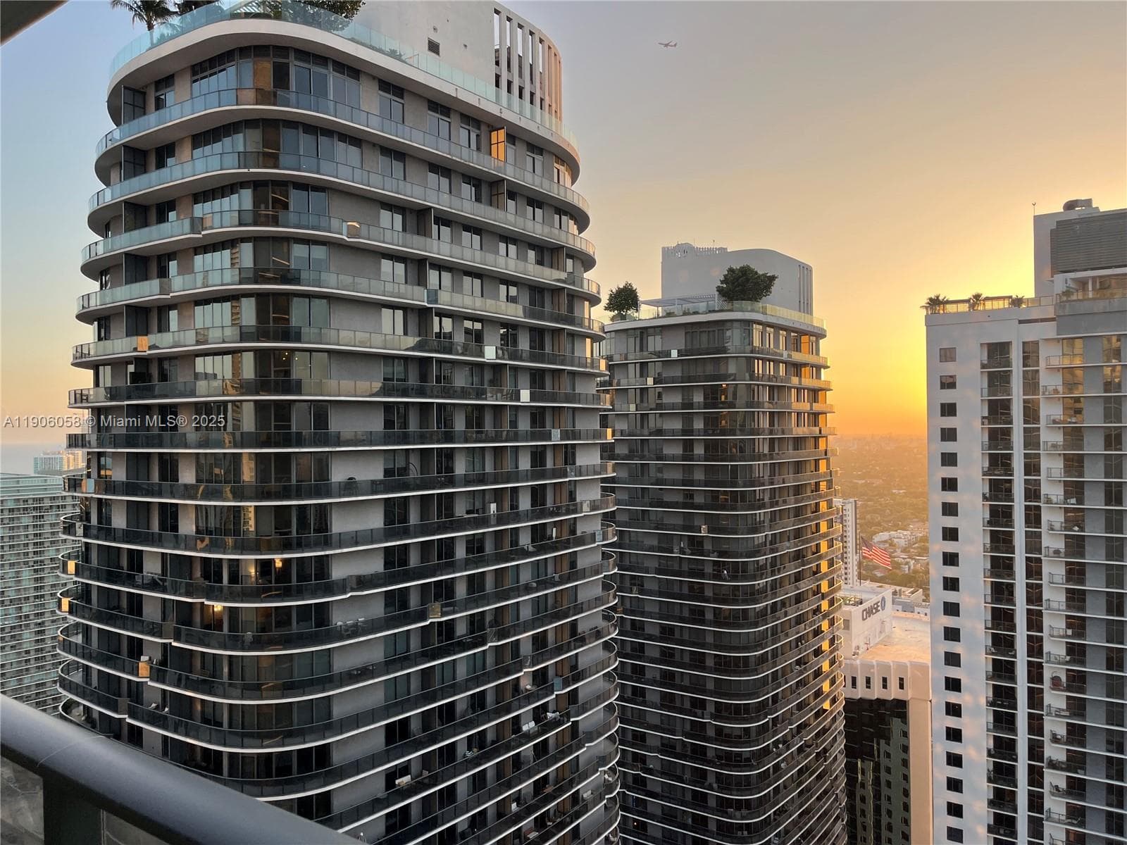 801 S Miami Ave # 4309, Miami, FL 33130 — zdjęcie 2