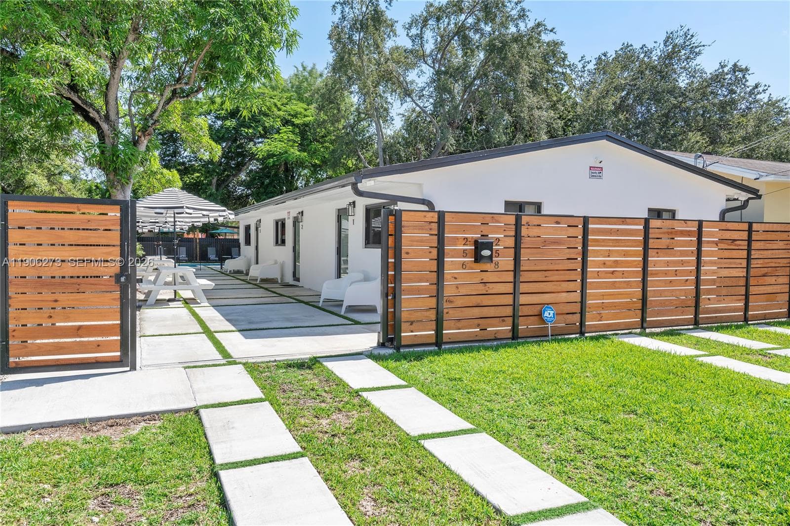 256 NW 57th St, Miami, FL 33127 — zdjęcie 5
