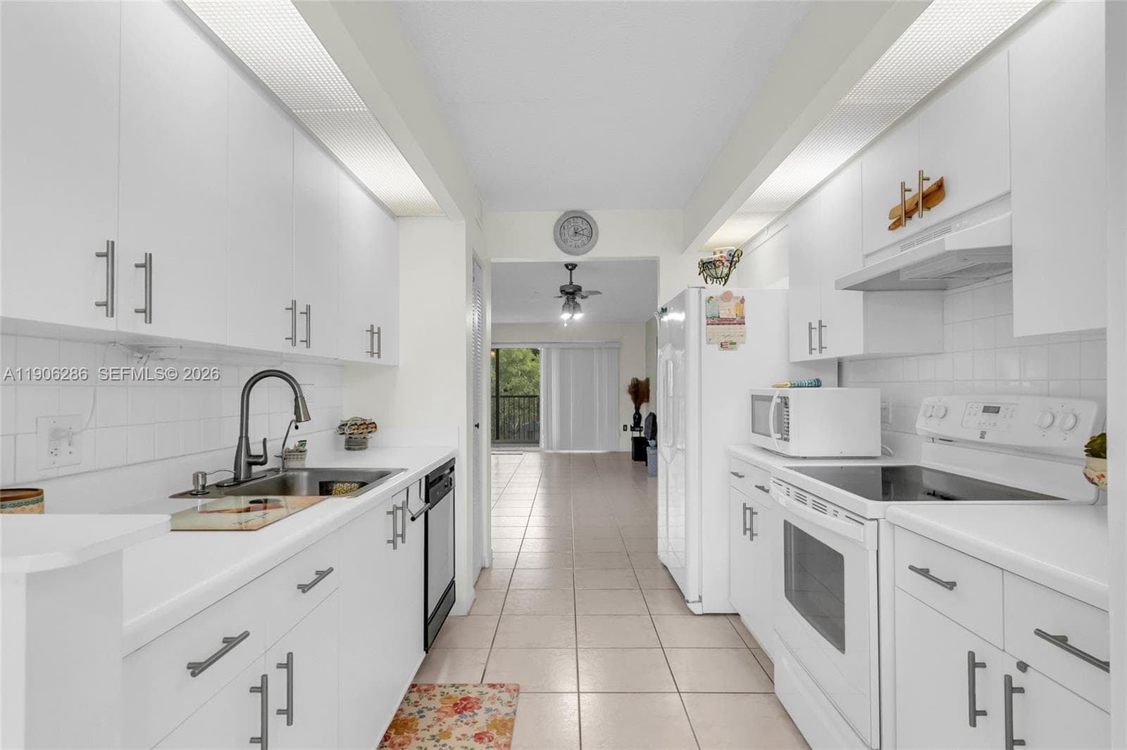 801 SW 138th Ave # 310E, Pembroke Pines, FL 33027 — zdjęcie 3