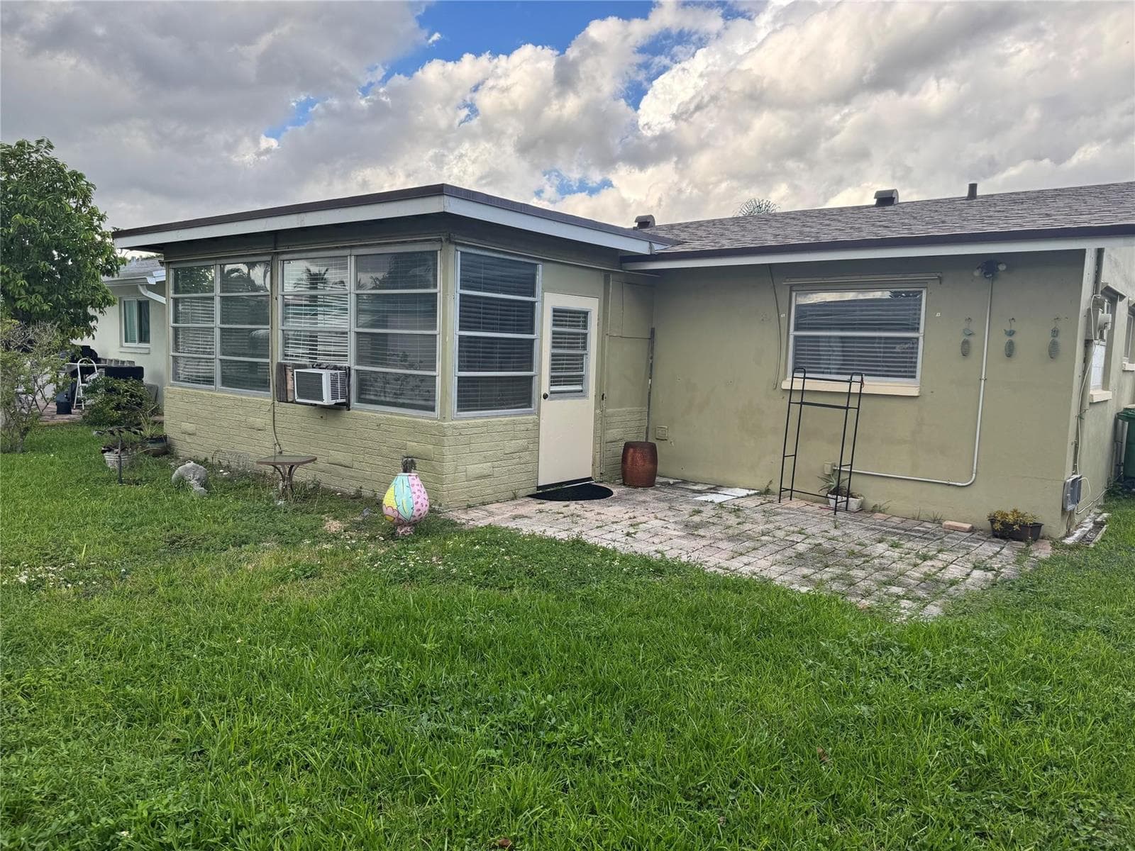 4938 NW 54TH Court, Tamarac, FL 33319 — zdjęcie 4