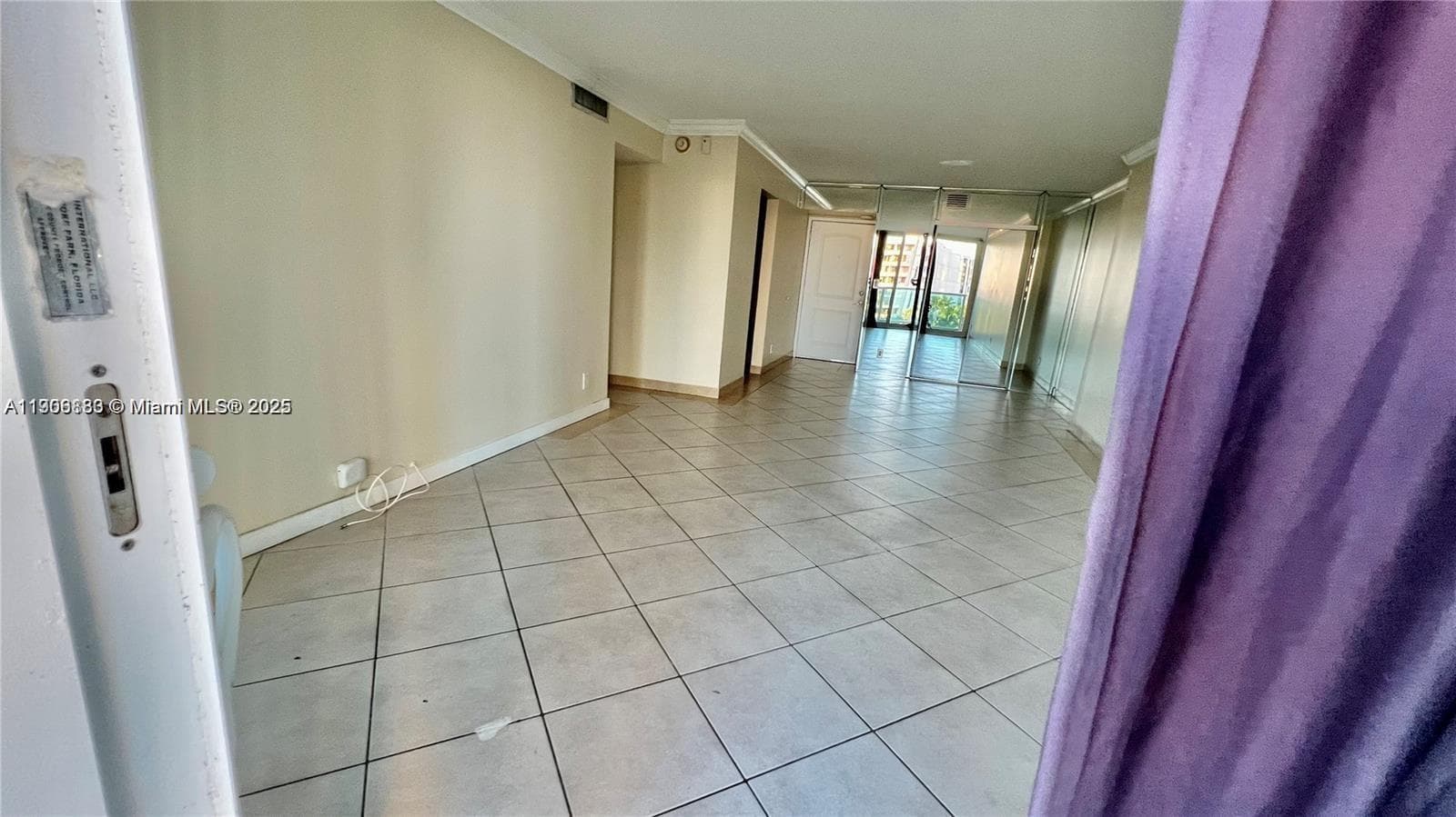 100 Bayview Dr # 607, Sunny Isles Beach, FL 33160 — zdjęcie 3