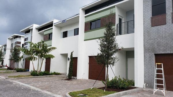 4500 NW 8th Pl, Plantation, FL 33317 — zdjęcie 2