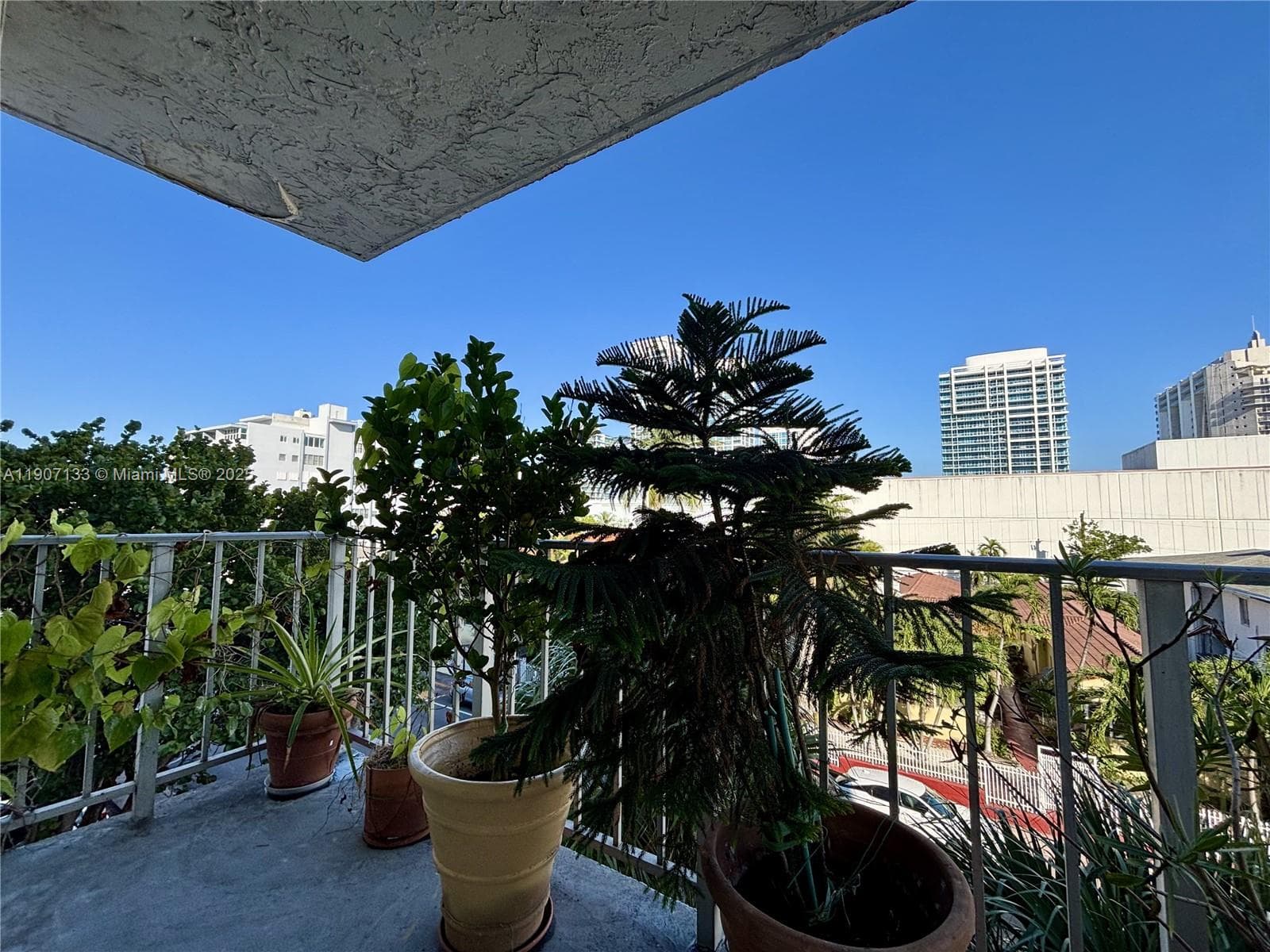 6801 Indian Creek Dr # 402, Miami Beach, FL 33141 — zdjęcie 2