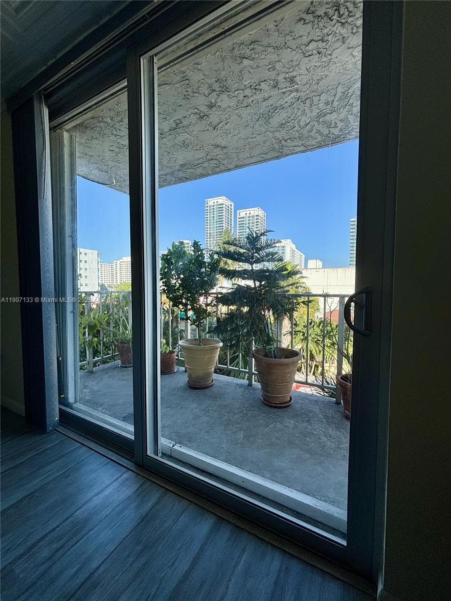 6801 Indian Creek Dr # 402, Miami Beach, FL 33141 — zdjęcie 5