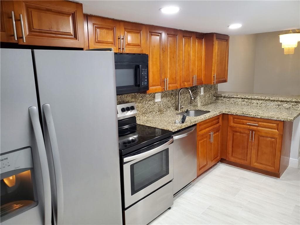 2743 NW 47th Terrace # 604, Lauderdale Lakes, FL 33313 — zdjęcie 4