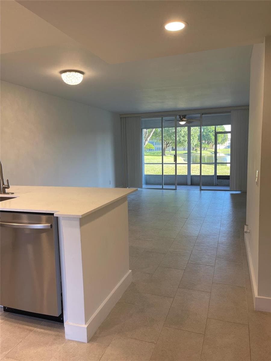5890 NW 64th Avenue # 103, Fort Lauderdale, FL 33319 — zdjęcie 5