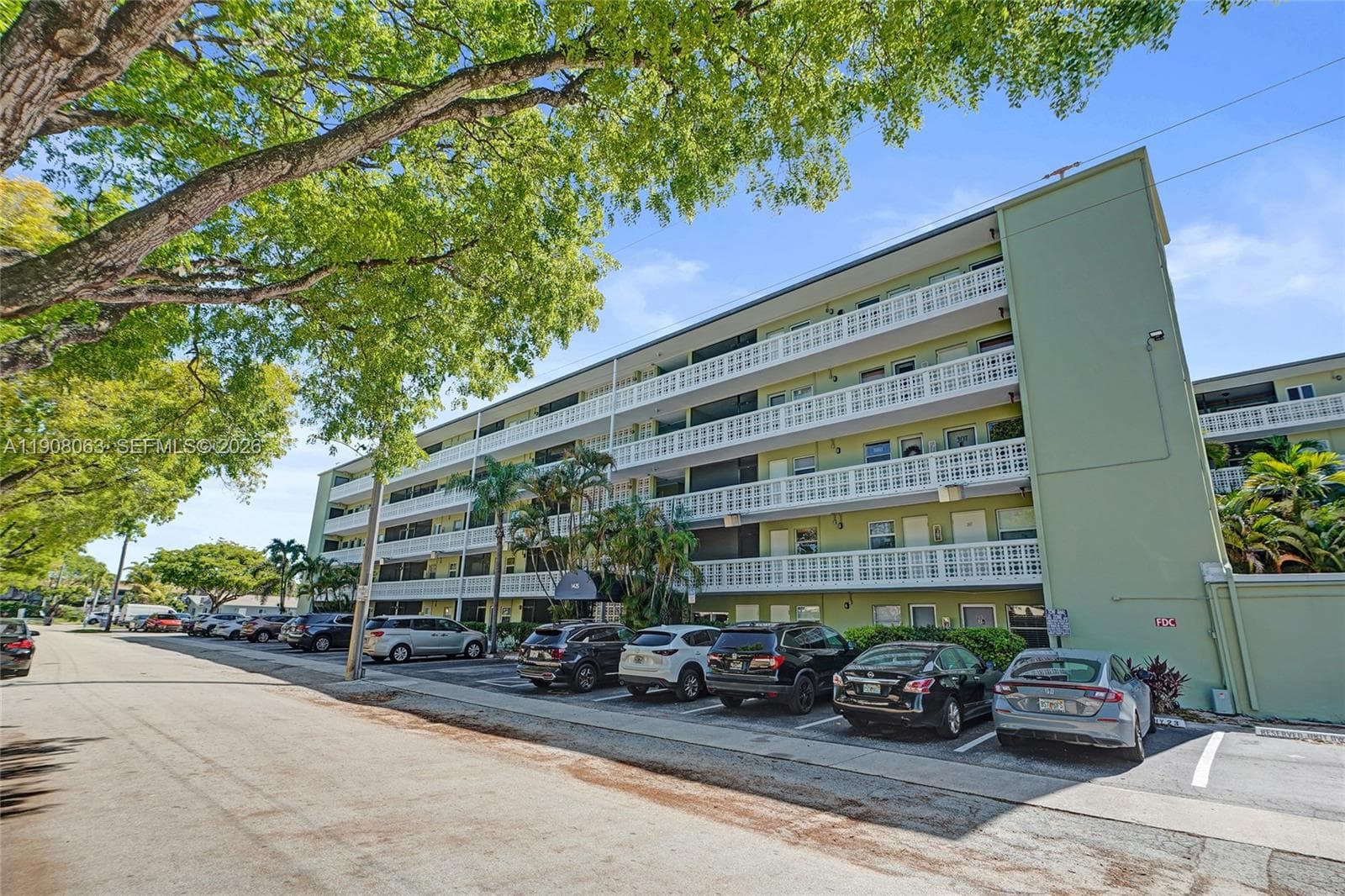 1425 Arthur St # 301A, Hollywood, FL 33020 — zdjęcie 2