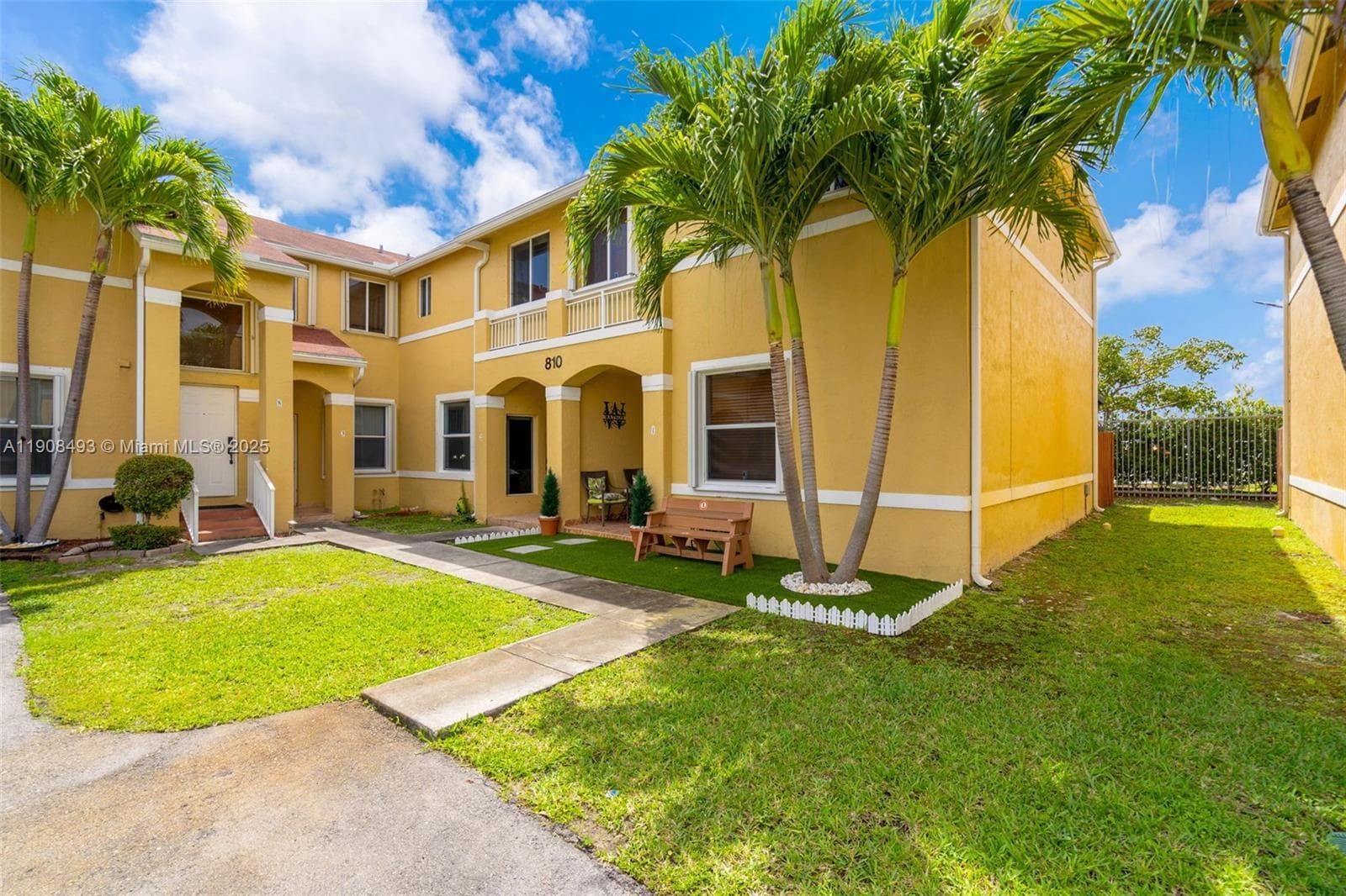 810 NE 212th Ter # 2, Miami, FL 33179