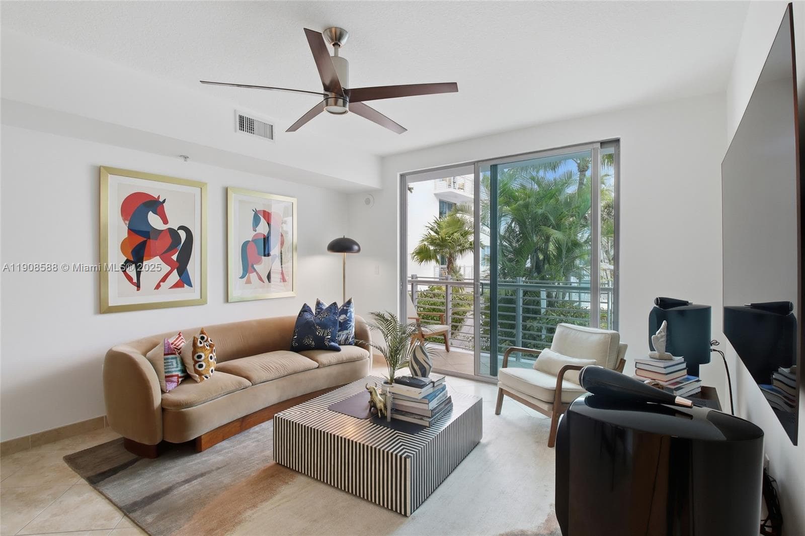 110 Washington Ave # 2420, Miami Beach, FL 33139 — zdjęcie 3