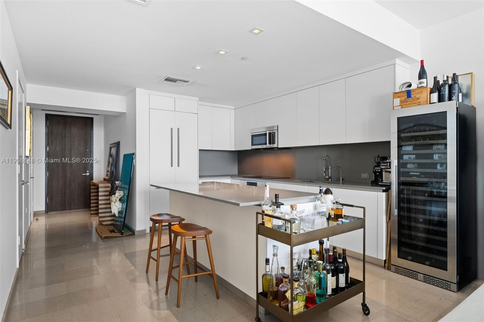 68 SE 6th St # 2505, Miami, FL 33131 — zdjęcie 3