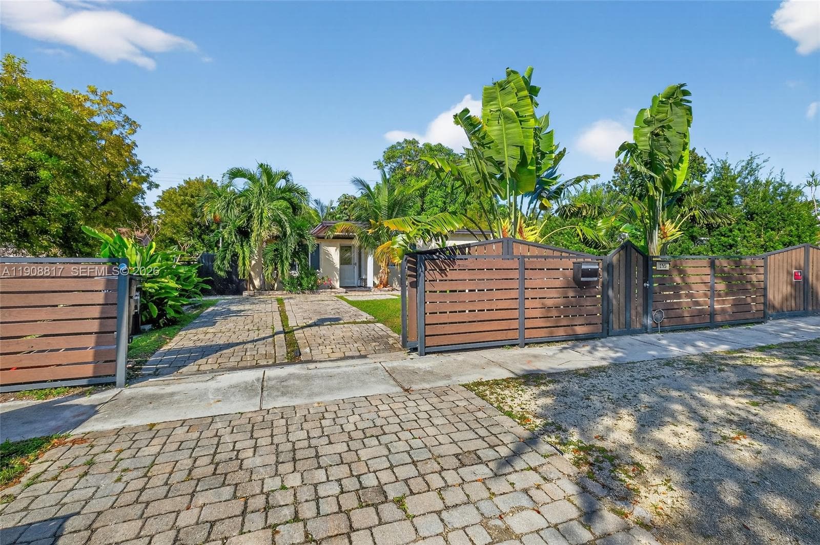 155 NW 124th St, North Miami, FL 33168 — zdjęcie 2