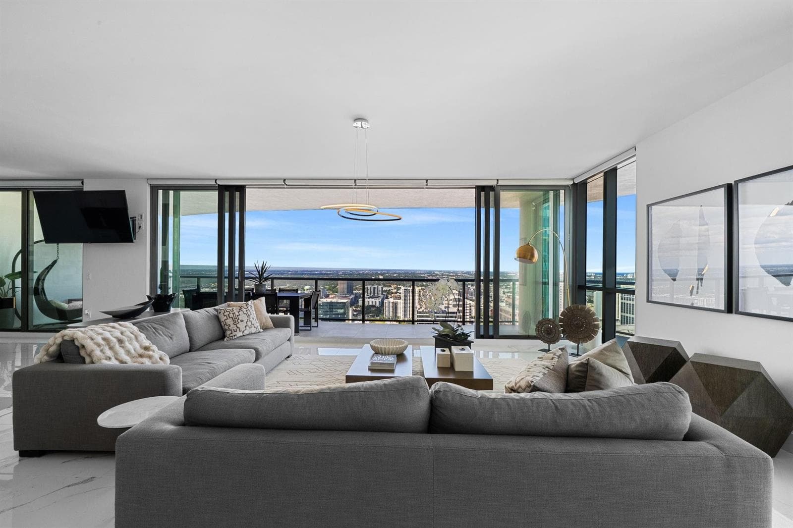 100 E Las Olas Boulevard # 4001, Fort Lauderdale, FL 33301 — zdjęcie 2
