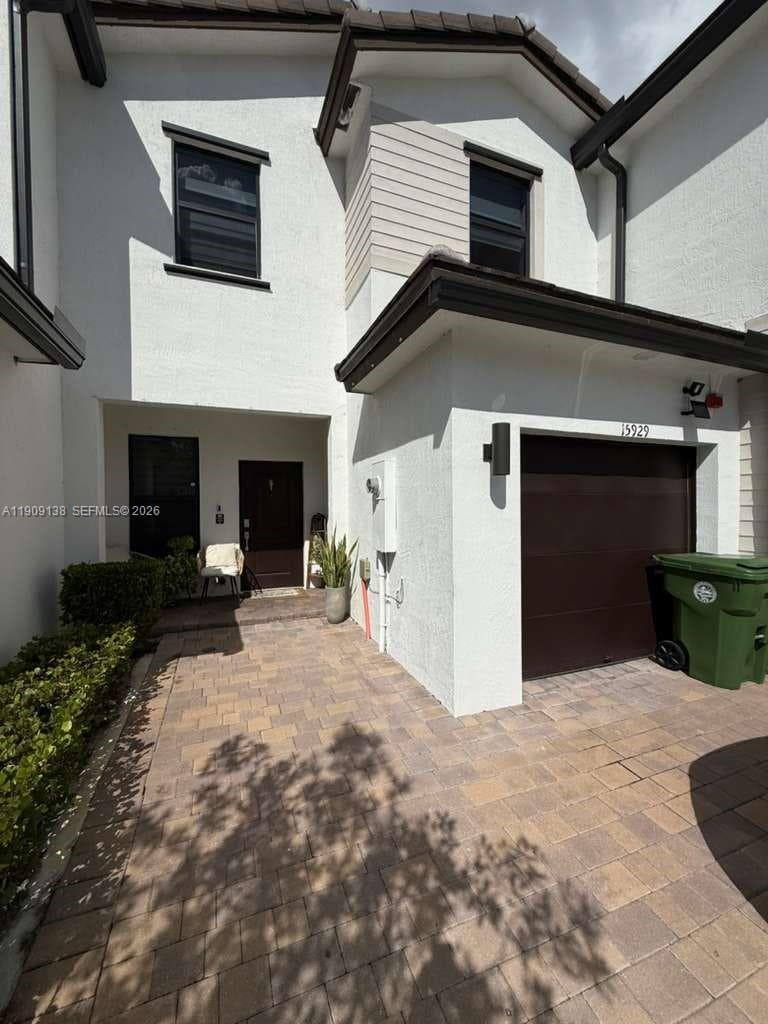 15929 SW 2nd Pl, Pembroke Pines, FL 33027 — zdjęcie 2