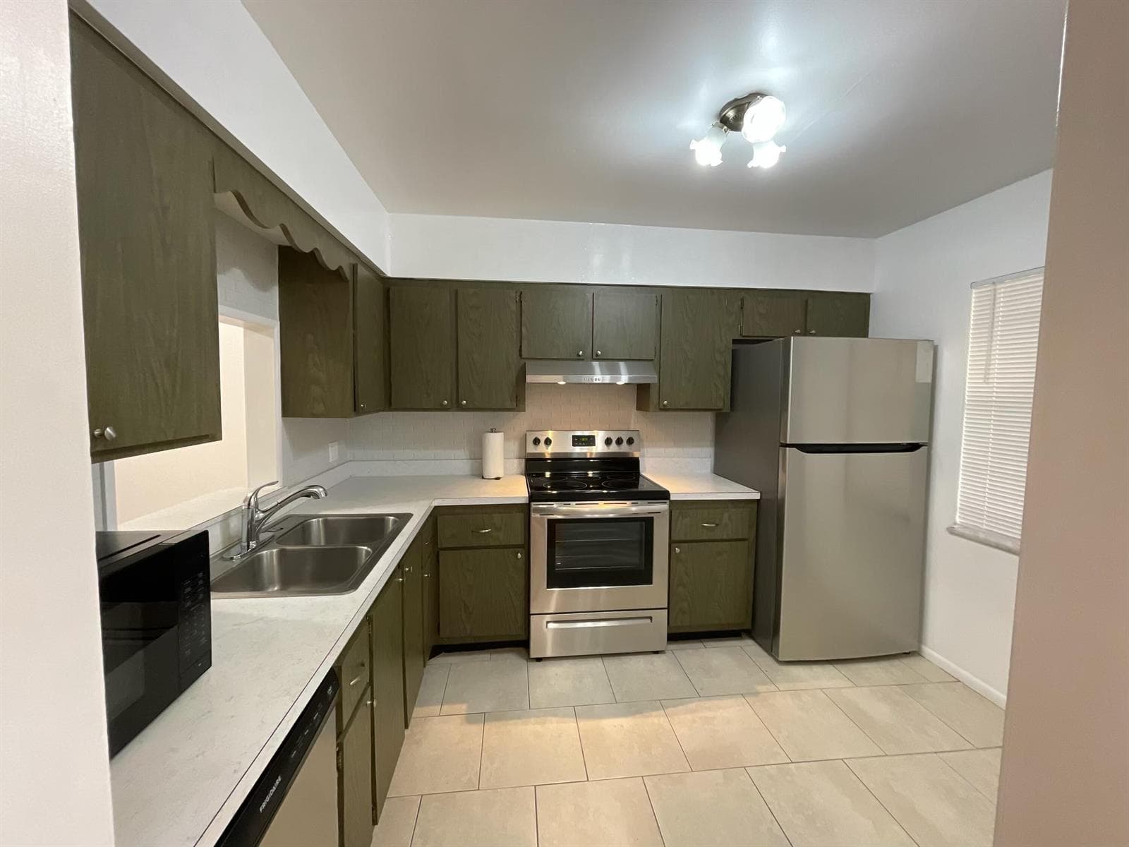 2302 Sunrise Boulevard # 202, Fort Pierce, FL 34982 — zdjęcie 2