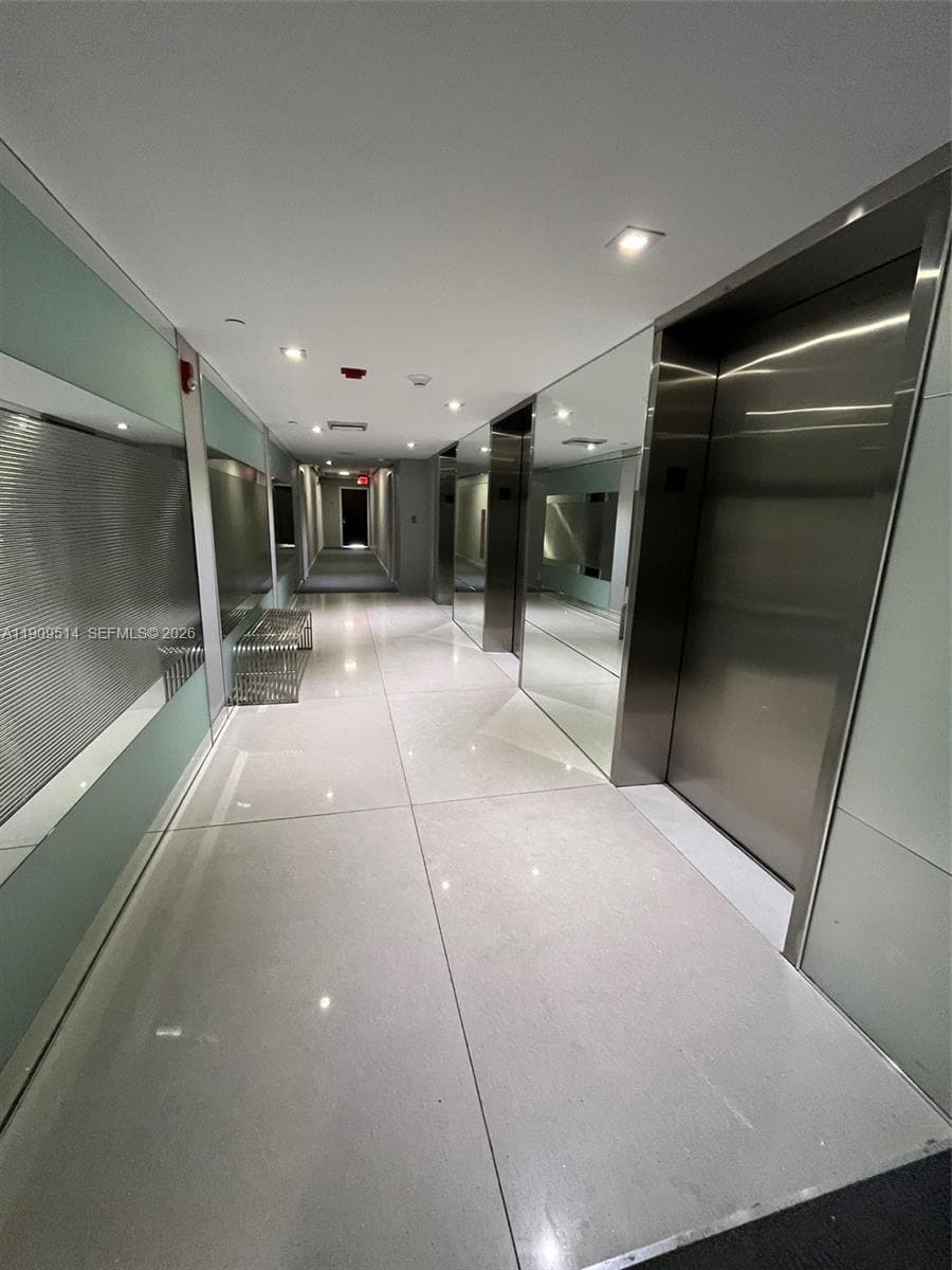 20301 W Country Club Dr # 625, Aventura, FL 33180 — zdjęcie 5