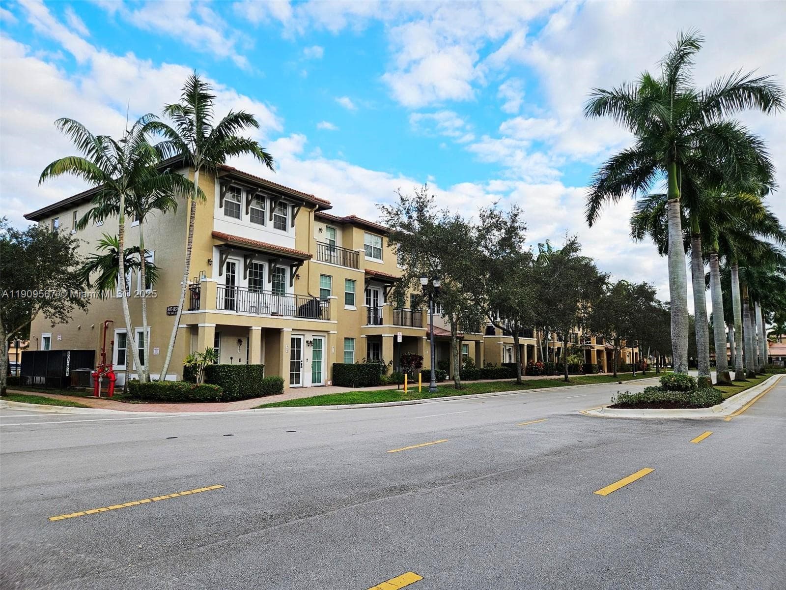 809 SW 147 AVE # 1401, Pembroke Pines, FL 33027 — zdjęcie 2