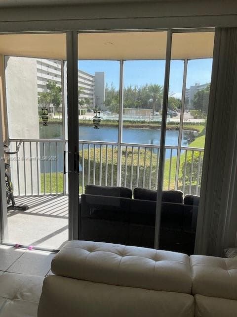 1770 NE 191st St # 206-1, Miami, FL 33179