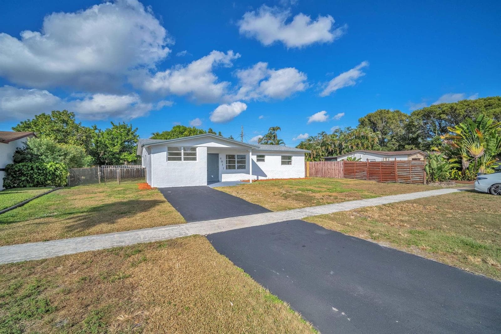 4911 NW 16th Street, Lauderhill, FL 33313 — zdjęcie 2