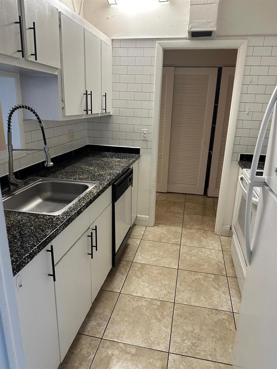 400 N Riverside Drive # 102, Pompano Beach, FL 33062 — zdjęcie 2