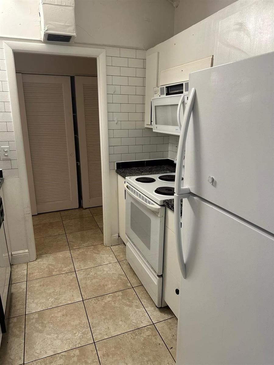 400 N Riverside Drive # 102, Pompano Beach, FL 33062 — zdjęcie 3
