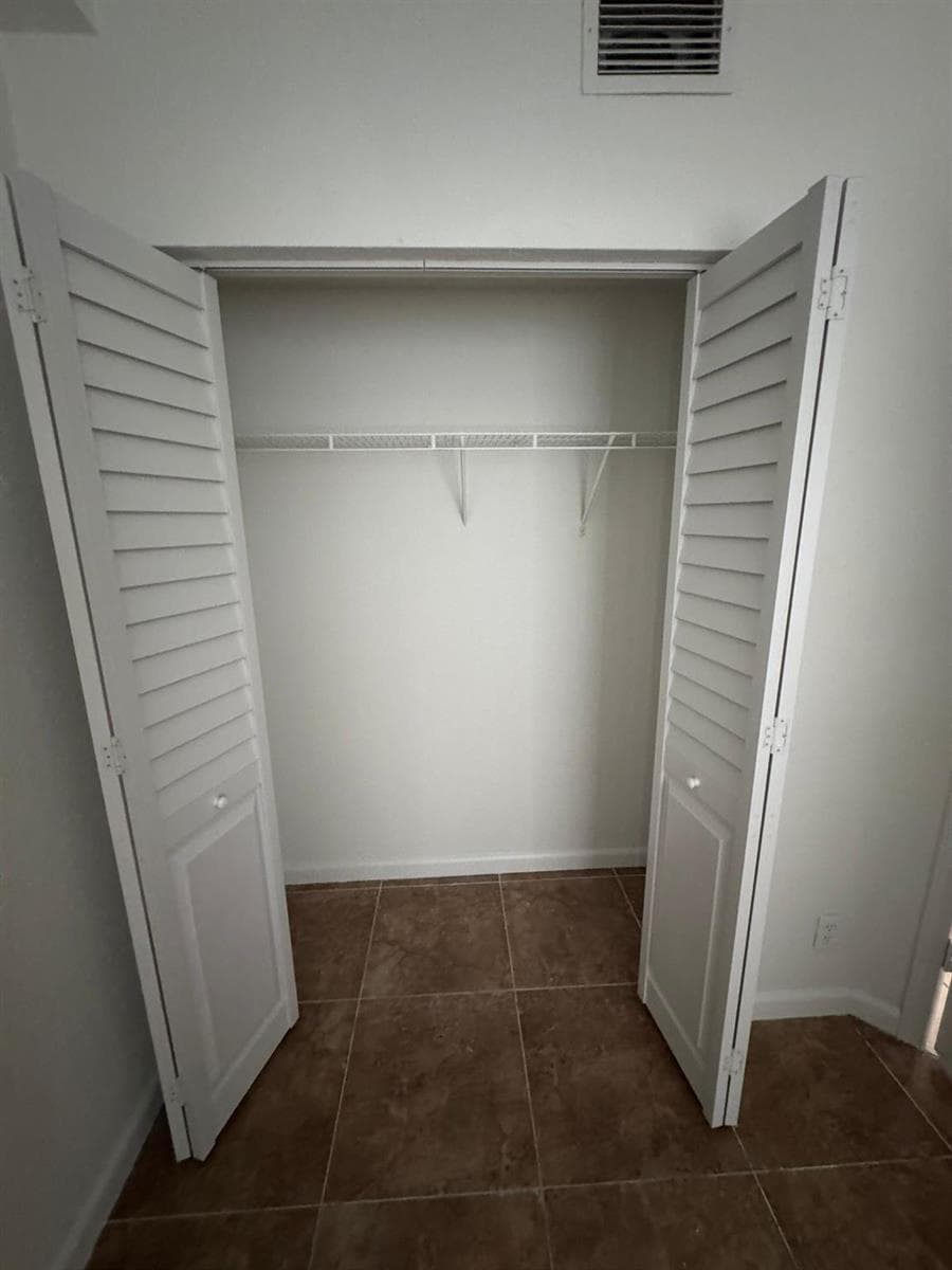 1161 Golden Lakes Boulevard # 1311, West Palm Beach, FL 33411 — zdjęcie 3