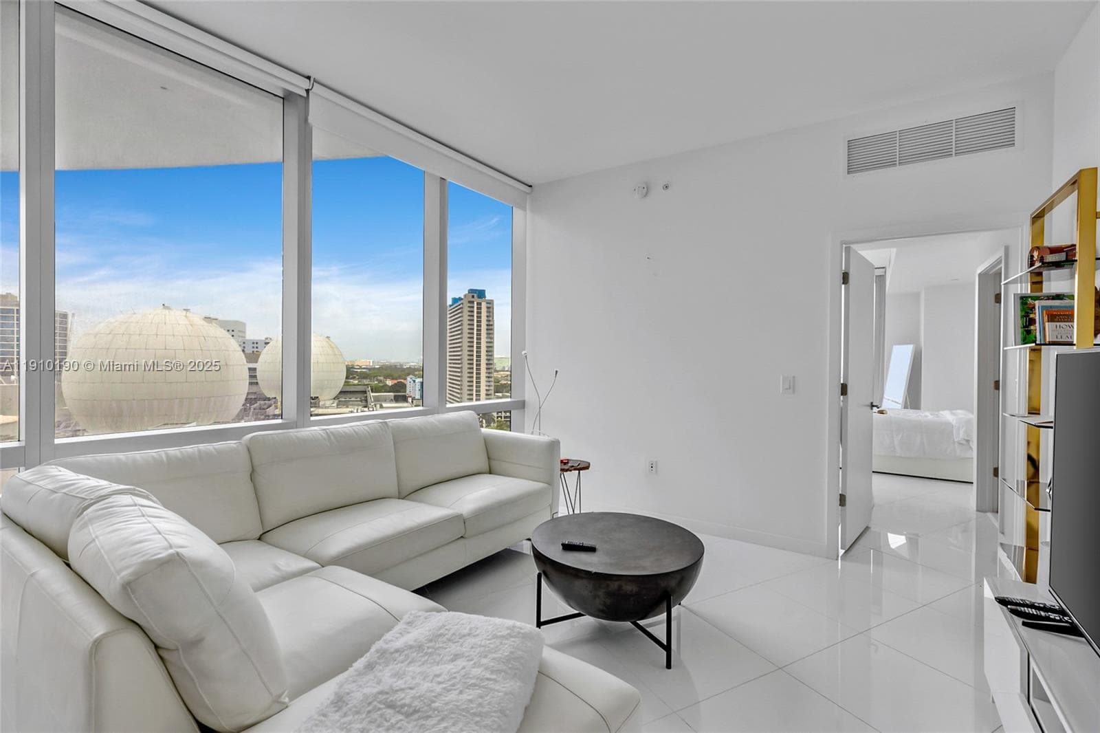 851 NE 1st Ave # 1202, Miami, FL 33132 — zdjęcie 5