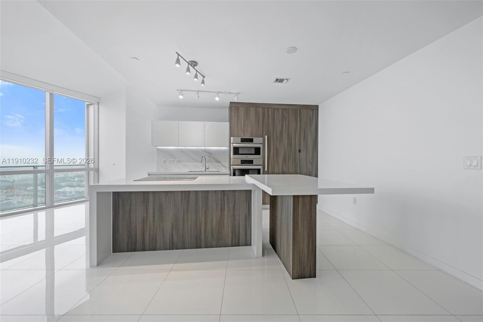 851 NE 1st Ave # 4204, Miami, FL 33132 — zdjęcie 3