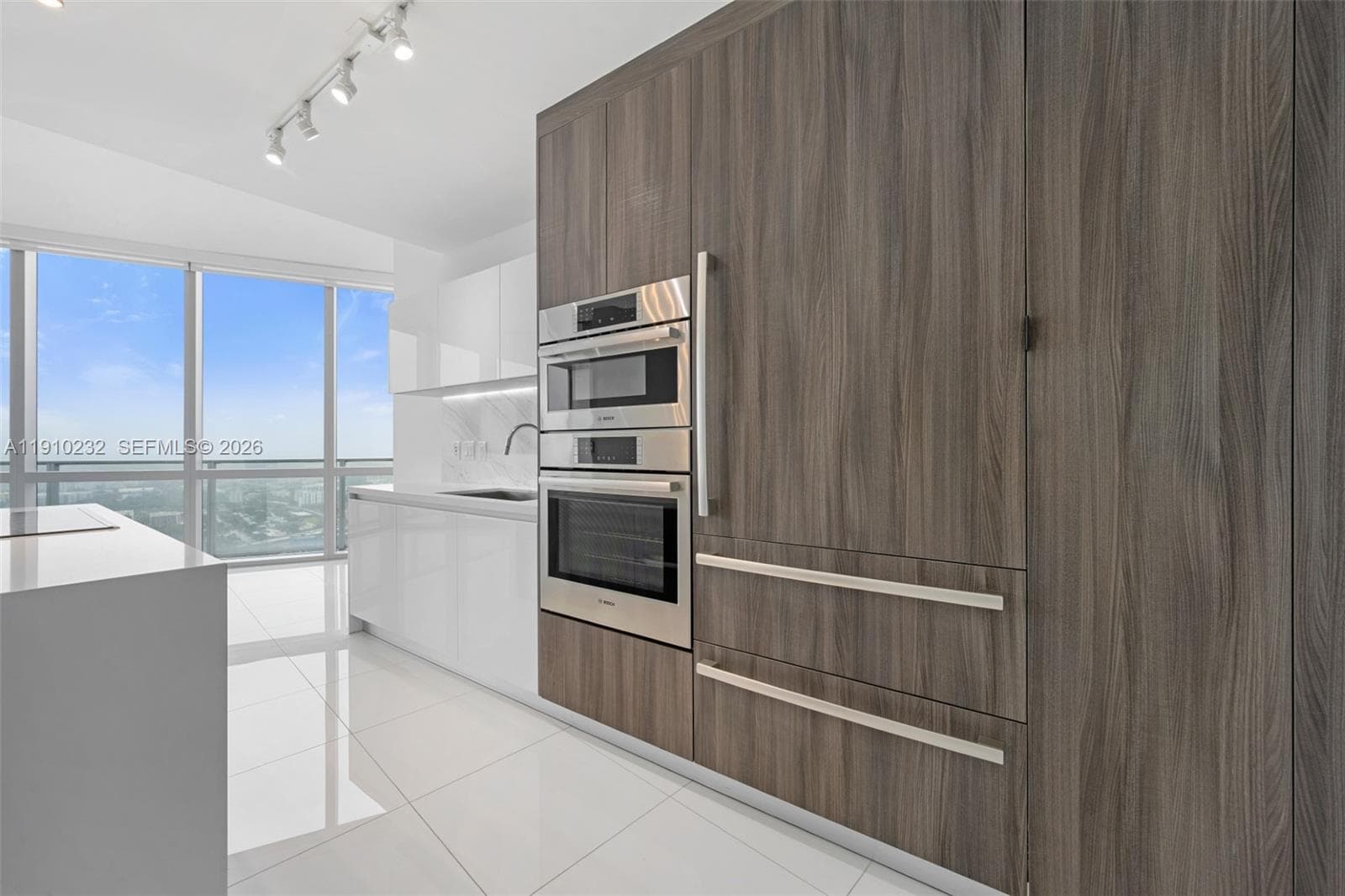 851 NE 1st Ave # 4204, Miami, FL 33132 — zdjęcie 5