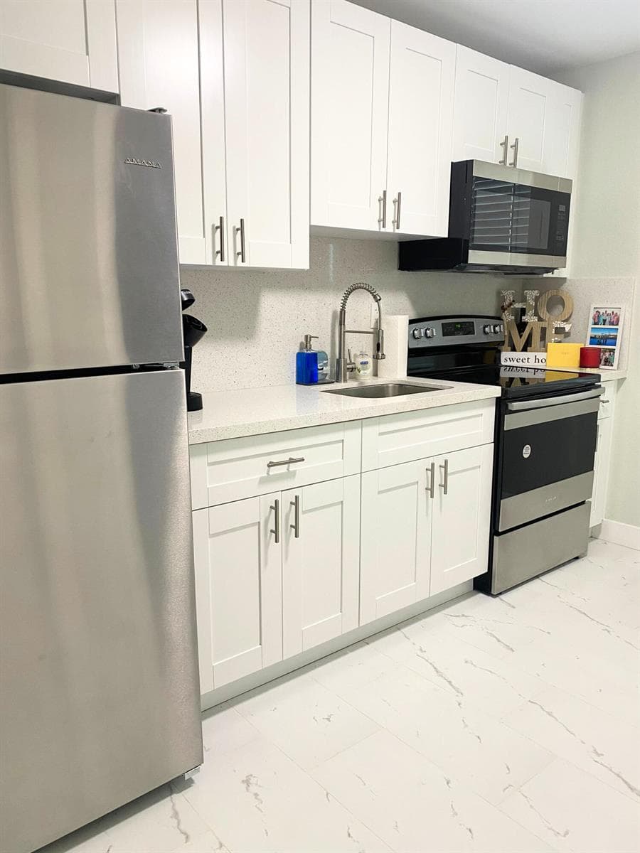 3141 NE 12th Avenue, Pompano Beach, FL 33064 — zdjęcie 3