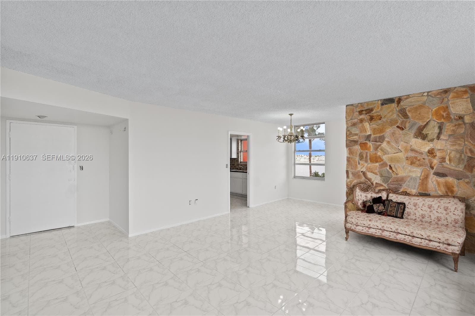 1351 NE Miami Gardens Dr # 406E, Miami, FL 33179 — zdjęcie 5
