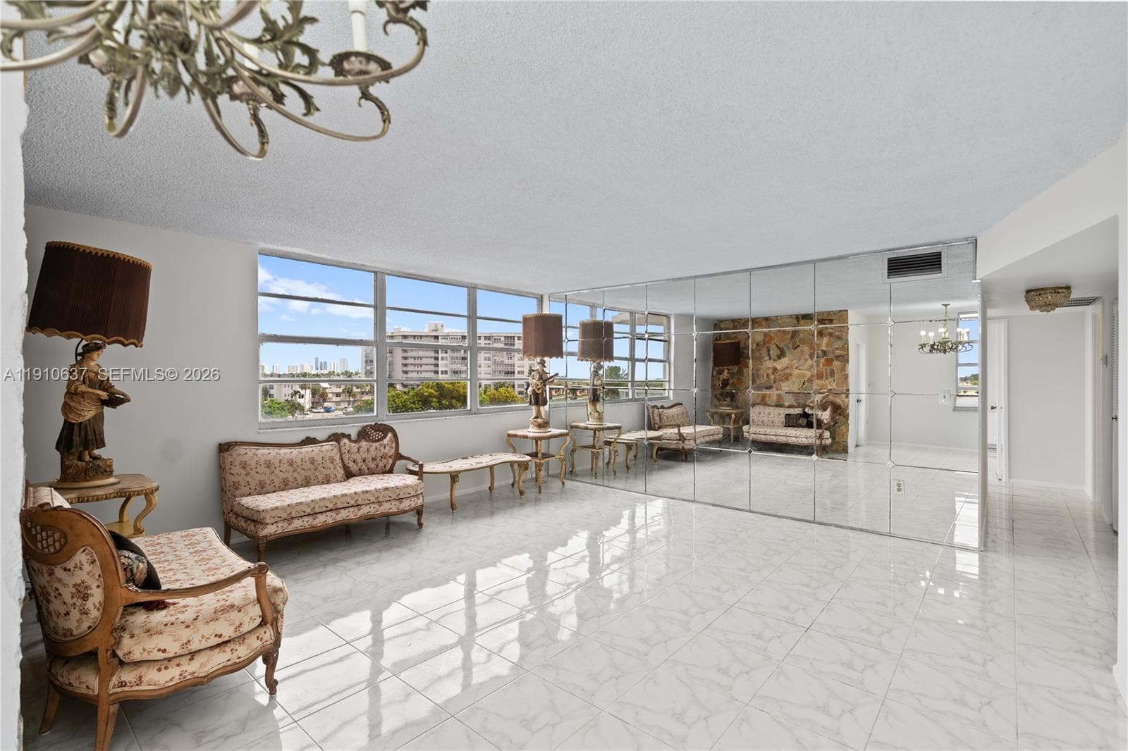 1351 NE Miami Gardens Dr # 406E, Miami, FL 33179 — zdjęcie 4