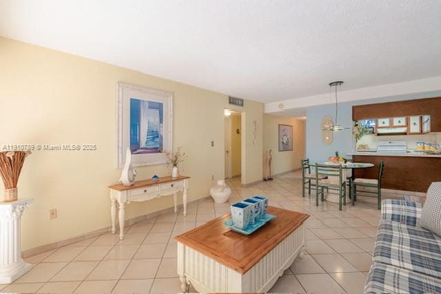 1890 W 56th St # 1423, Hialeah, FL 33012 — zdjęcie 3