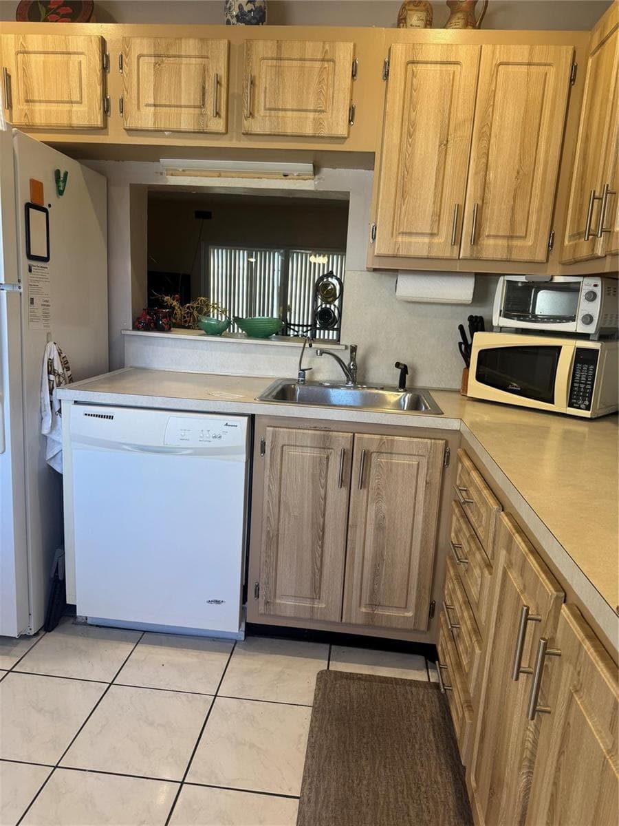 3940 NW 42 Avenue # 315, Lauderdale Lakes, FL 33319 — zdjęcie 3
