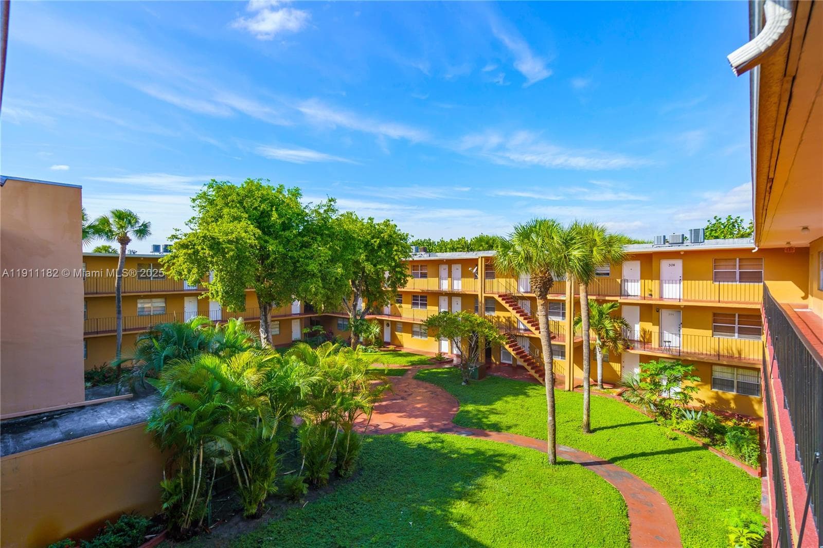 1330 W 54th St # 302C, Hialeah, FL 33012