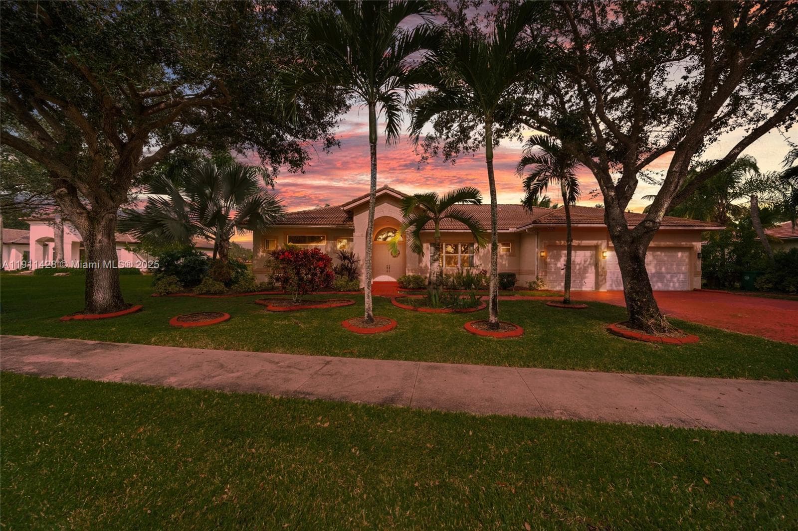 13875 SW 41st St, Davie, FL 33330 — zdjęcie 2