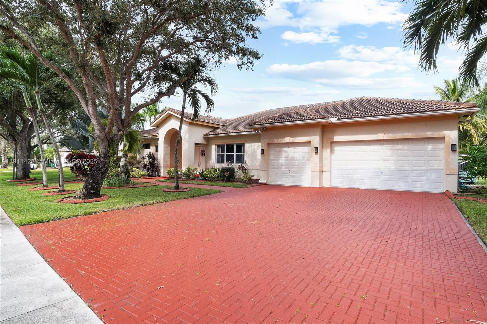 13875 SW 41st St, Davie, FL 33330 — zdjęcie 3