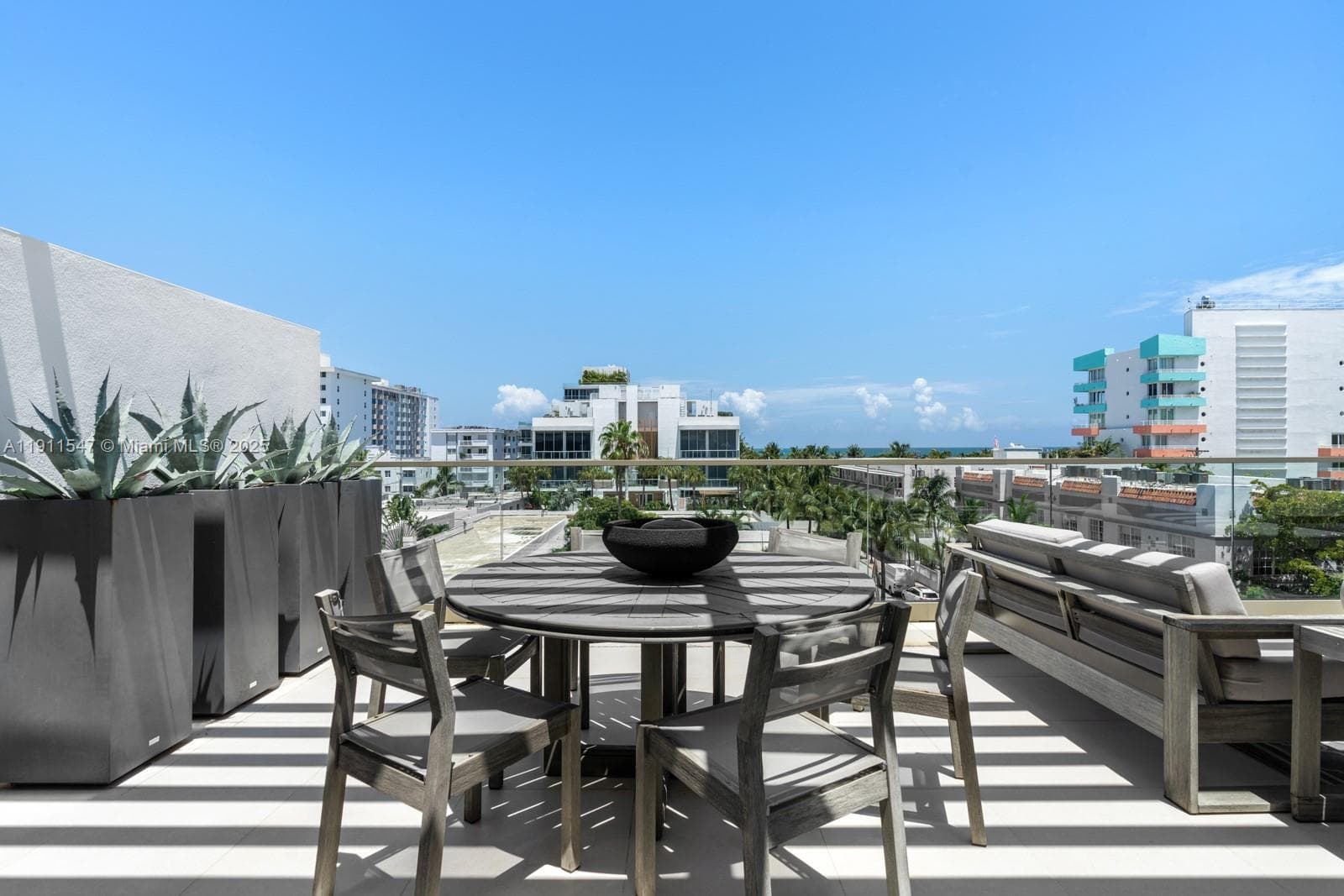 300 Collins Ave # PH3, Miami Beach, FL 33139 — zdjęcie 2