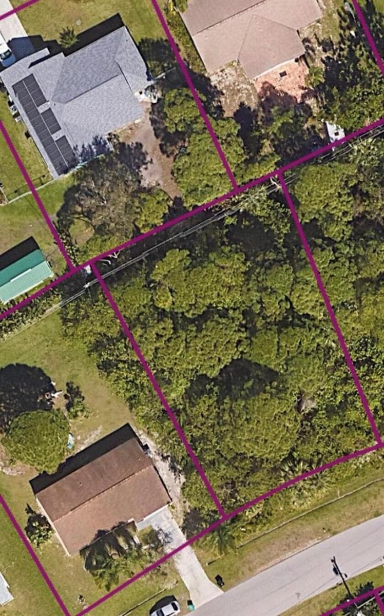 1843 SE Buttonwood Drive, Port St. Lucie, FL 34952 — zdjęcie 2