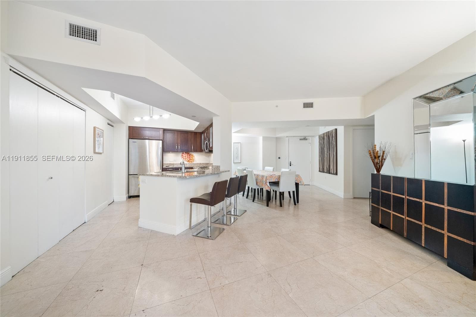 19900 E Country Club Dr # 816, Aventura, FL 33180 — zdjęcie 5