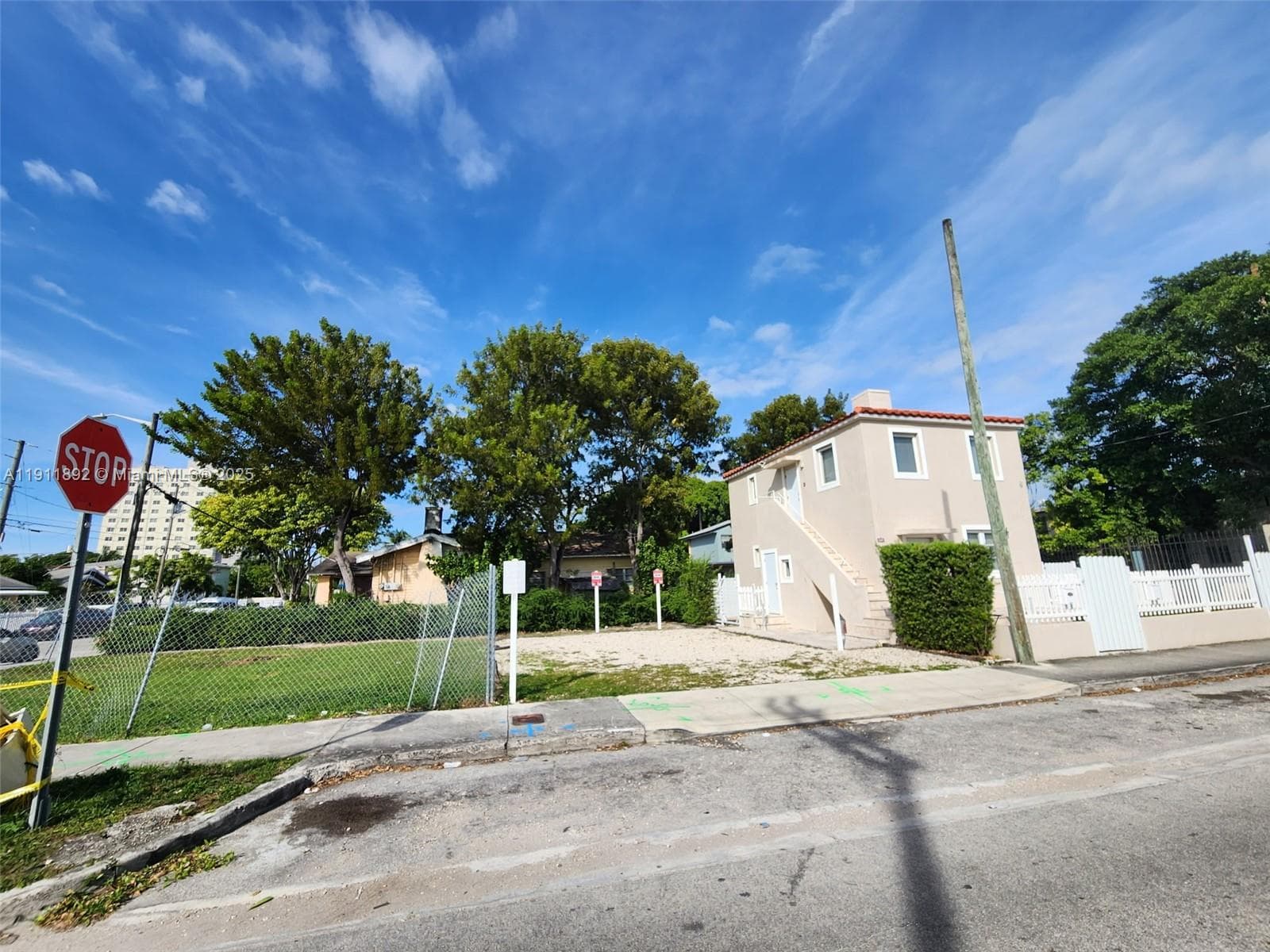 243 SW 10th Ave, Miami, FL 33130 — zdjęcie 3